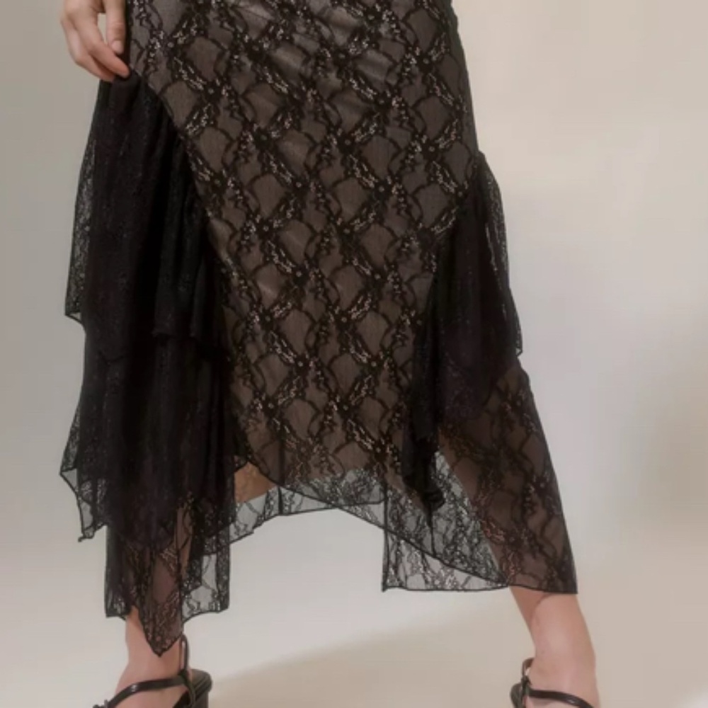NWOT CJ Lace Ruffle Midi Skirt by Urban Outfitters - Picture 4 of 10